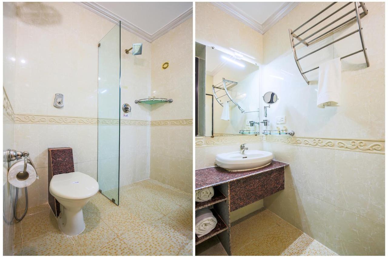 Capital O 22969 The Center Court Hotel Varca Luaran gambar